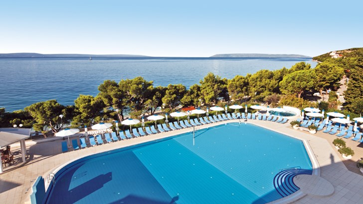 Sportski odmor u Tučepima - tenis neograničeno + polupansion već od 870 kn!