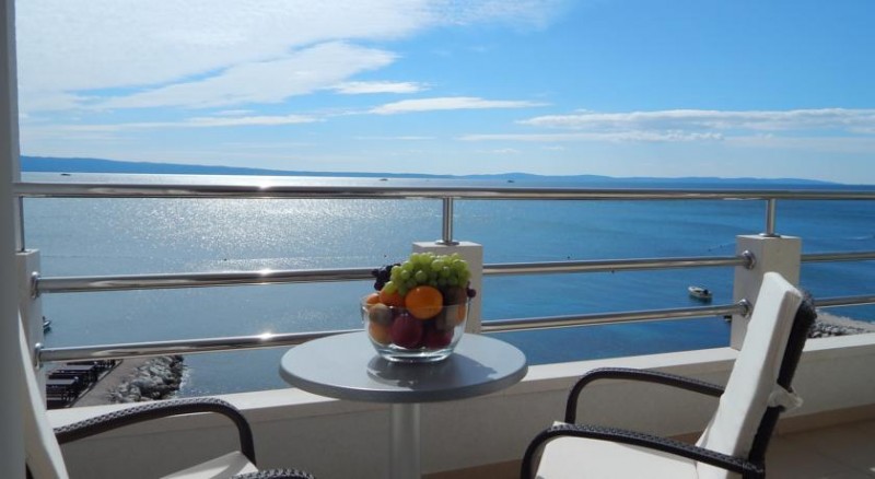 Savršen vikend u hotelu Sunce*** u Podstrani 1134 kn za dvoje!