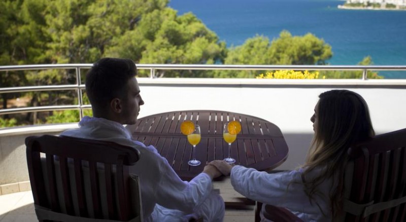 Sunce, more i čisto uživanje u hotelu Eden****, Podstrana 575 kn za dvije osobe!