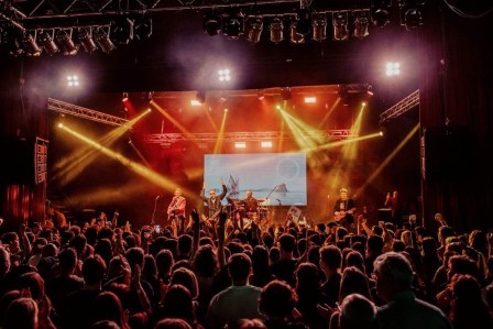 Popis koncerata  u  STUDENOMA 2025. Izaberite na vrijeme, nabavite svoje ulaznice i uživajte u glazbi!