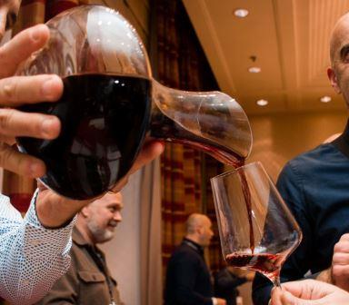 DALMATINSKE VINSKE IKONE u Esplanadi  pokazale svu ljepotu  i bogatstvo crvenih vina...